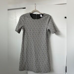 Elegant Black and White Patterned Dress